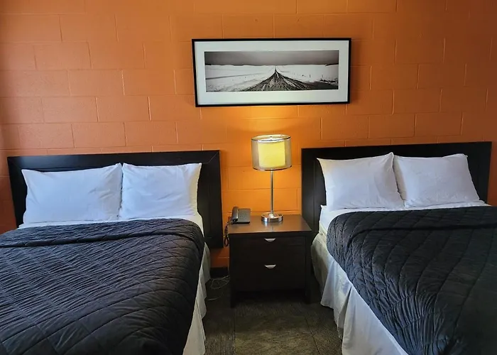 Roadking Inns Motel