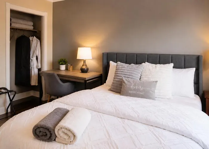 Tuscan Ridge Guesthouse West